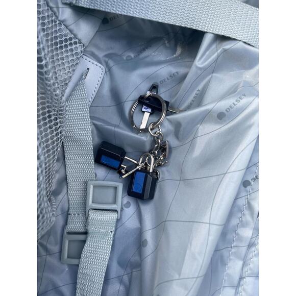 Delsey Softside Expandable Checked Medium 25 Inch Blue - Picture 5 of 6